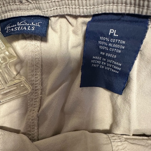 Gloria Vanderbilt Tan Cargo Shorts with Adjustable Waistband - Picture 5 of 6